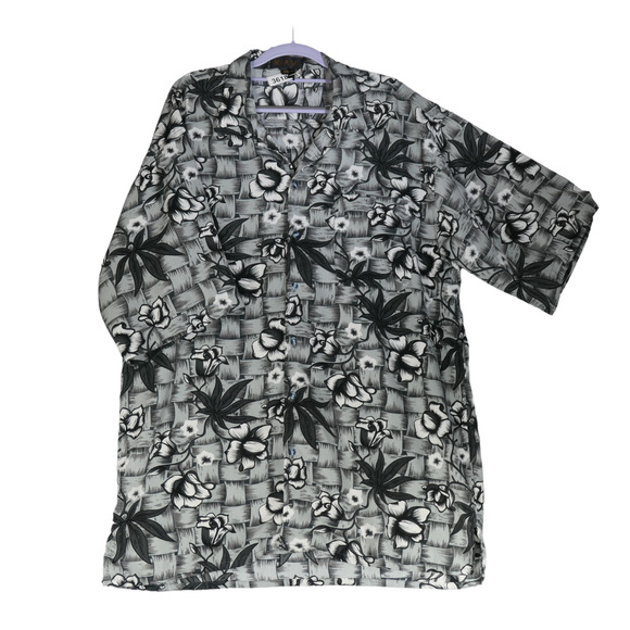 Miami Shirt Mens XXL Gray Black Button Up Pocket Hawaiin Floral Short Sleeve - Picture 1 of 13